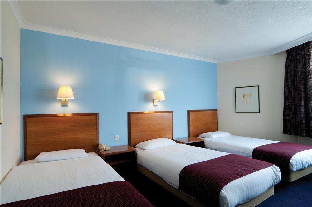 The Bell Hotel Epping Pokoj fotografie