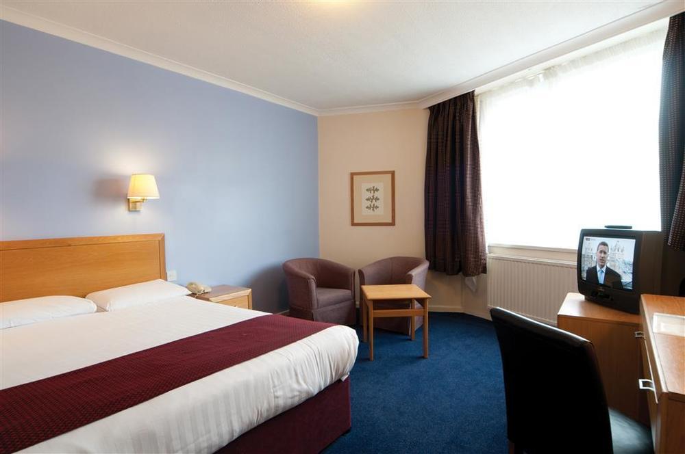The Bell Hotel Epping Pokoj fotografie